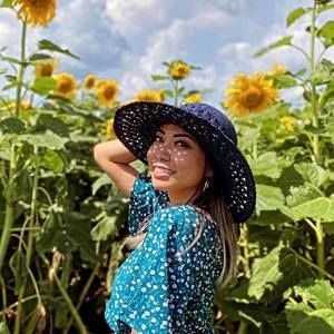 Meet your Posher, Nancy